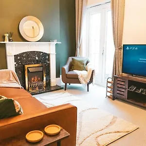 Apartment The Naunton Nook, Cheltenham